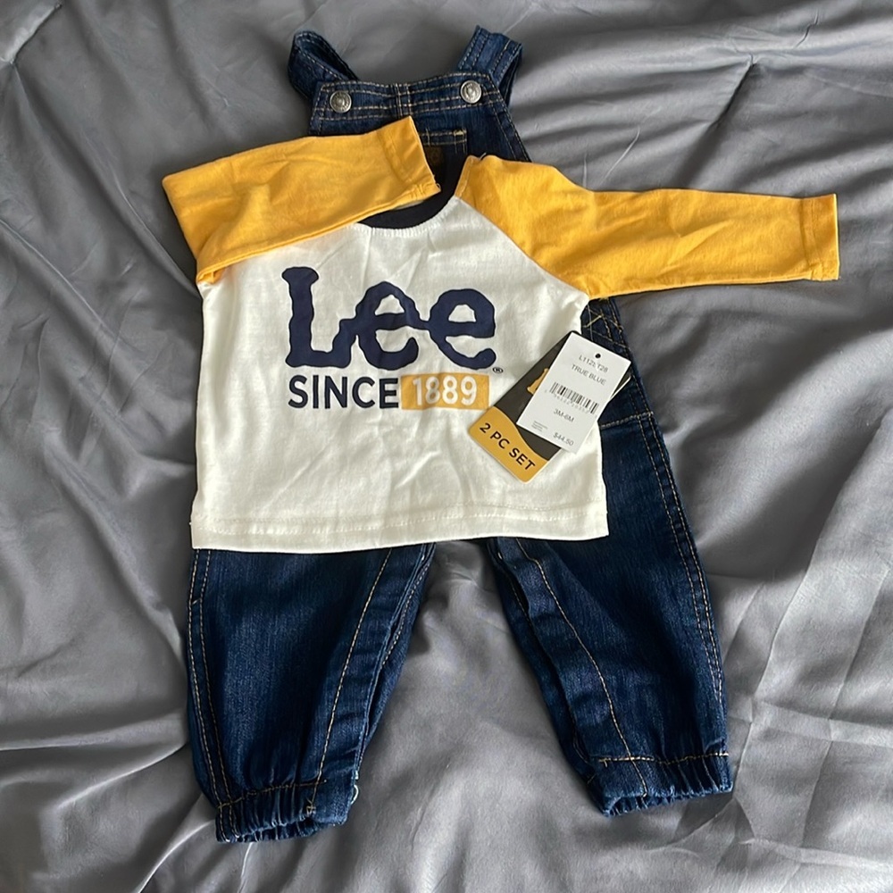 2Pc NWT Baby 3-6 months Outfit